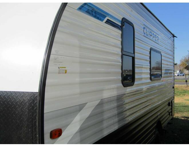 2024 Coachmen Clipper 4K Series 18FQ Travel Trailer at H&K Camper Sales STOCK# rj133947 Photo 3