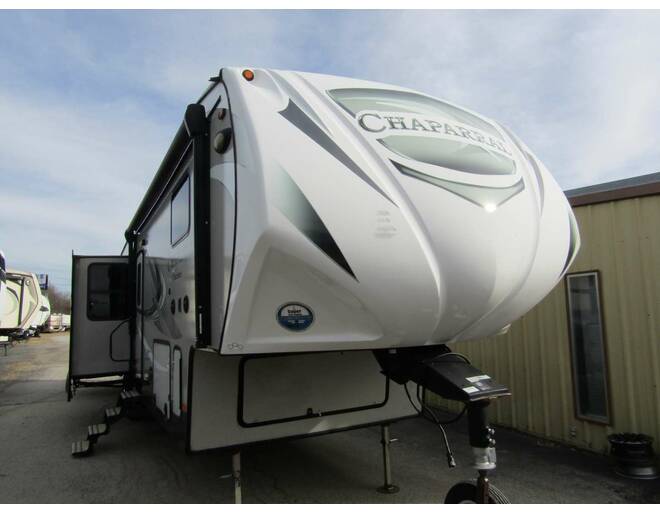 2018 Coachmen Chaparral 381RD Fifth Wheel at H&K Camper Sales STOCK# 2018381rd Photo 2